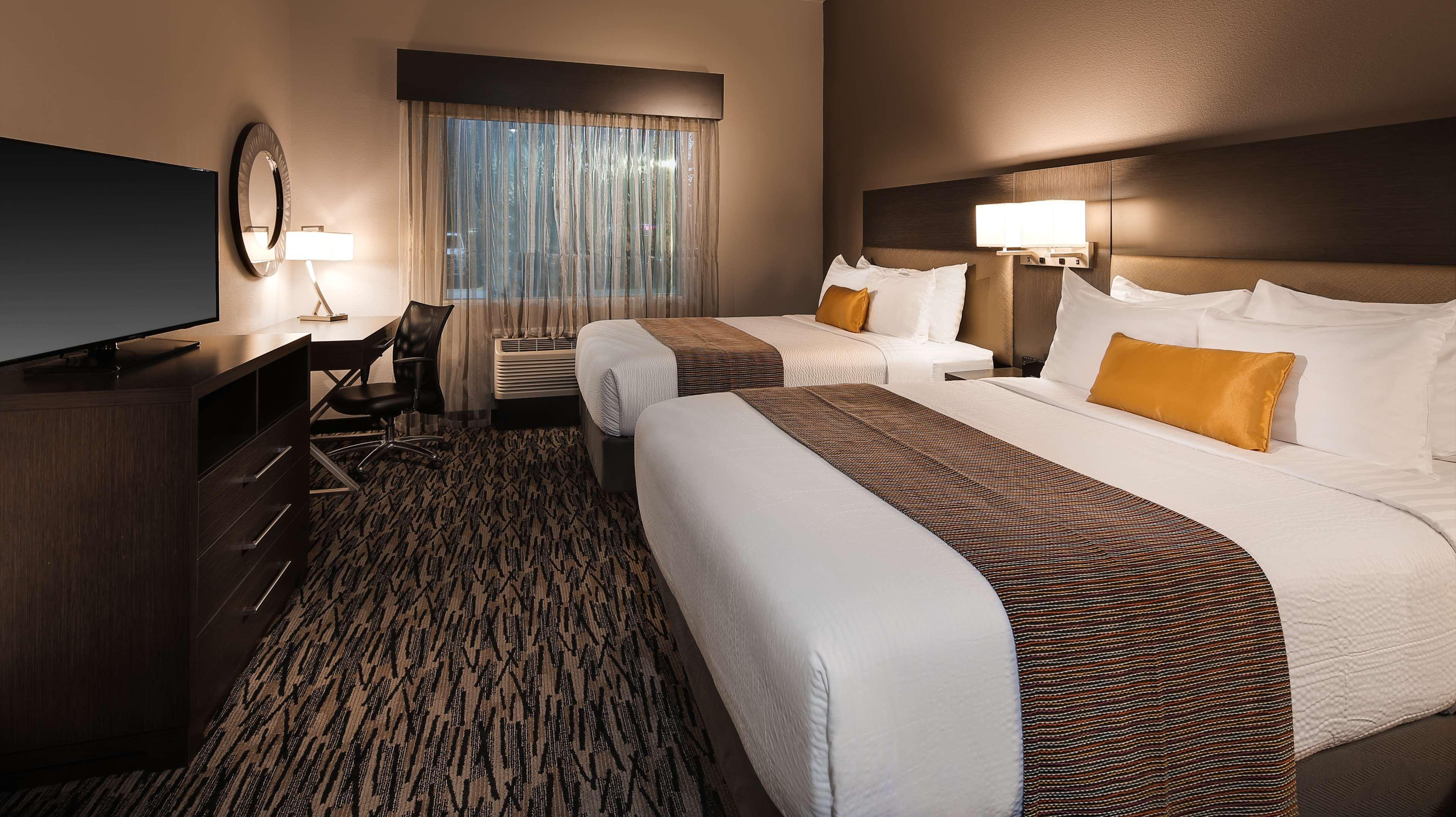 Best Western Plus Executive Residency Baytown Exterior photo