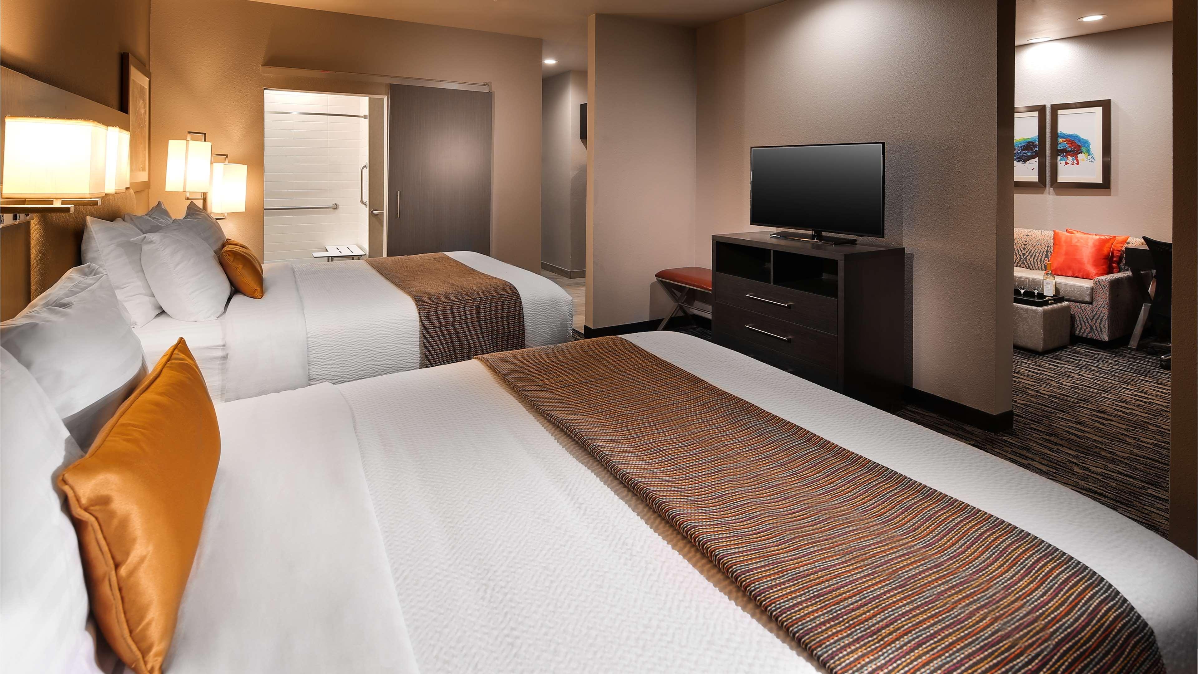 Best Western Plus Executive Residency Baytown Exterior photo