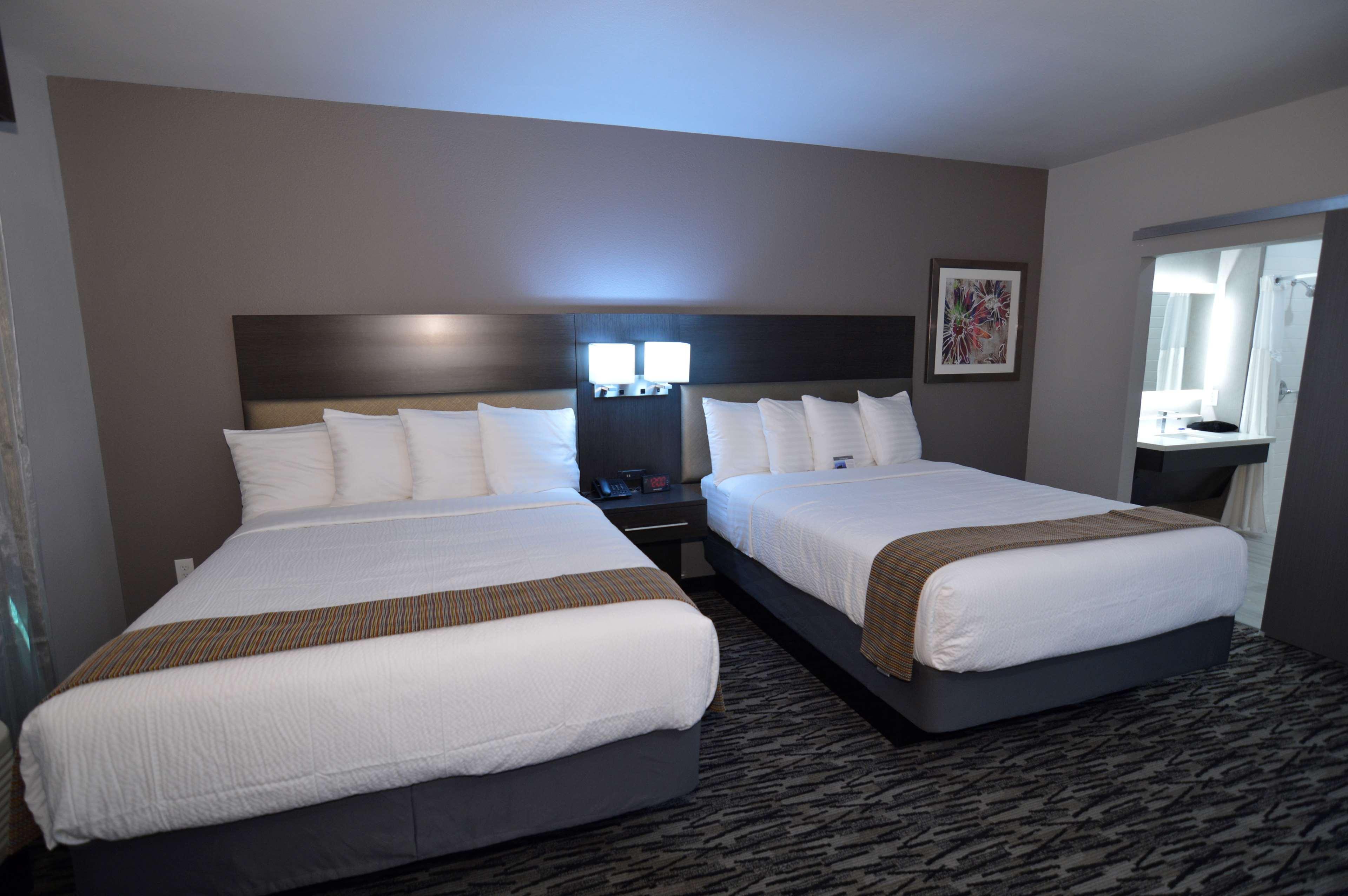 Best Western Plus Executive Residency Baytown Exterior photo
