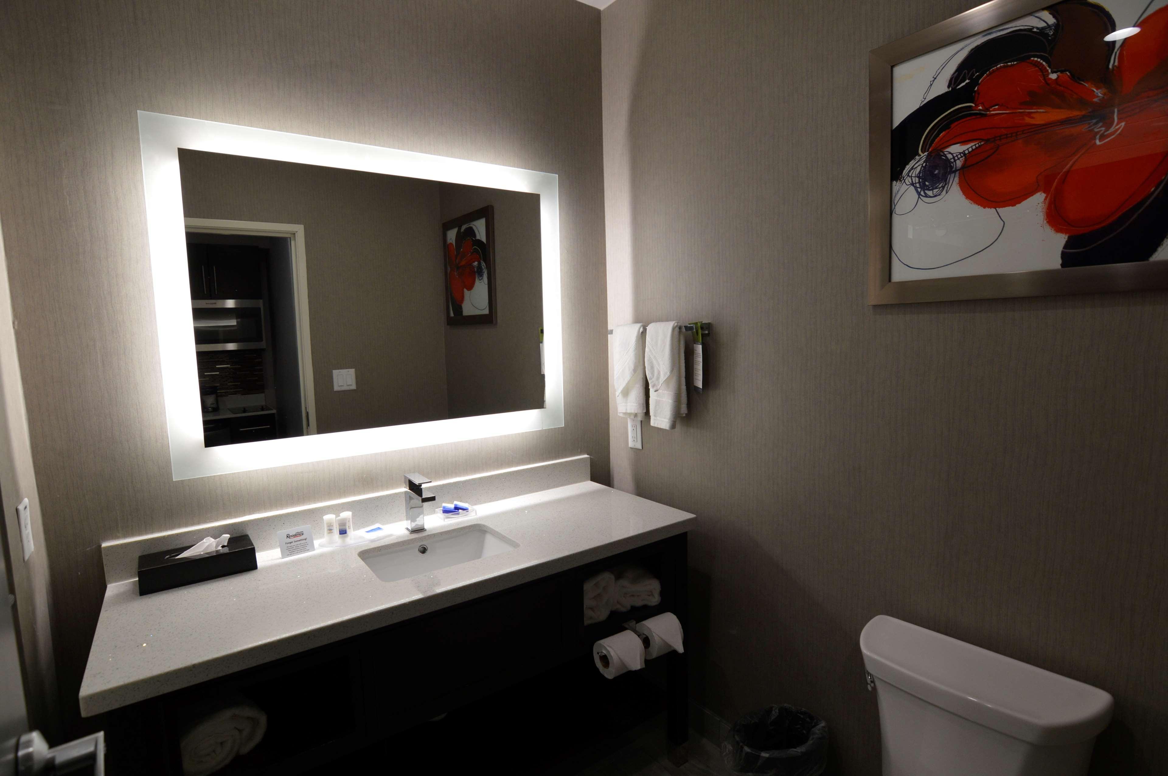 Best Western Plus Executive Residency Baytown Exterior photo