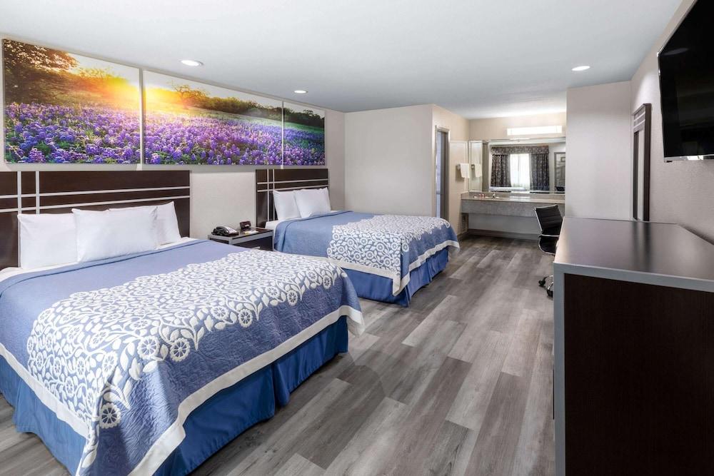Best Western Plus Executive Residency Baytown Exterior photo