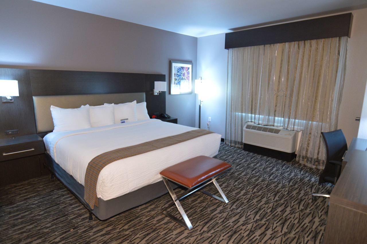 Best Western Plus Executive Residency Baytown Exterior photo