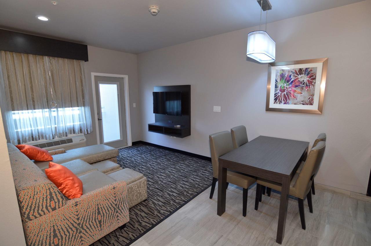 Best Western Plus Executive Residency Baytown Exterior photo